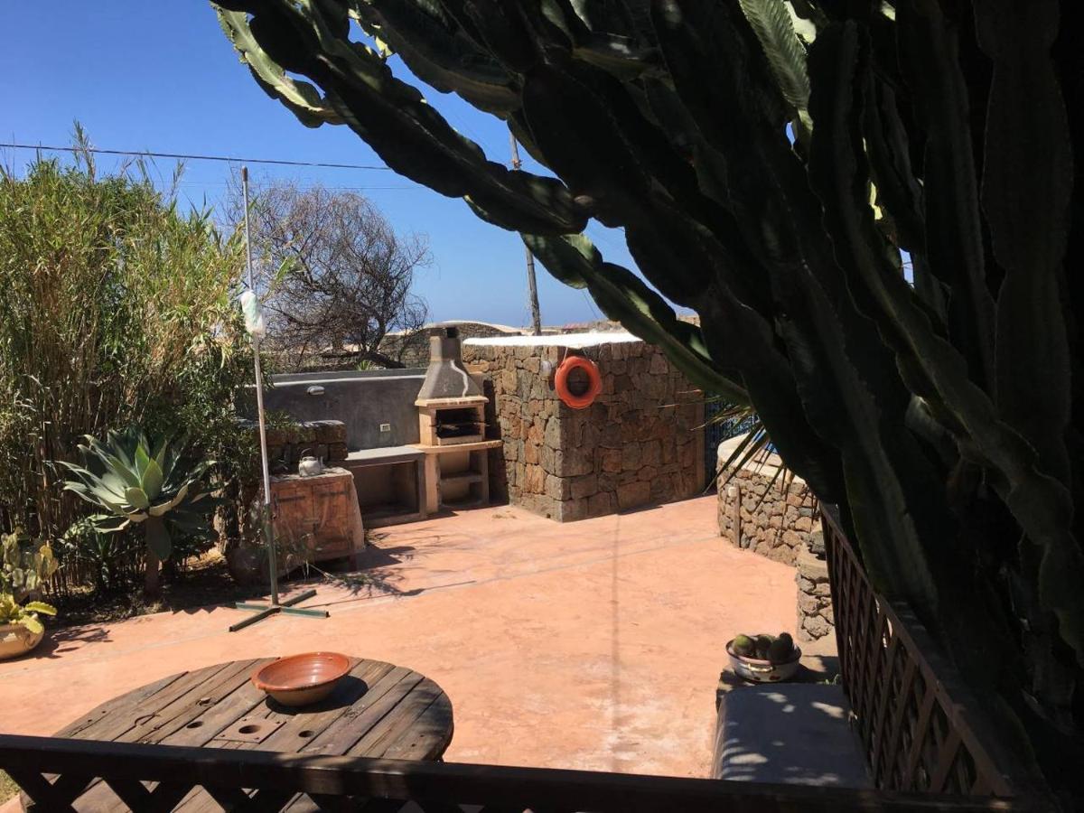 Cactus B&B Le Casette Di Marilena Pantelleria Exterior photo